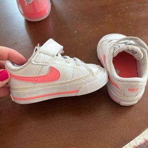 Toddler Nike Legacy Court Shoes - size 3c